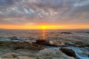 atardecer en Playa Conchas Chinas