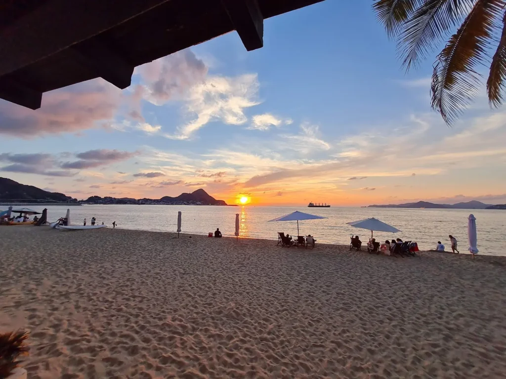 Atardecer en playa las Brisas
