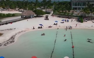 playa langosta cancun México
